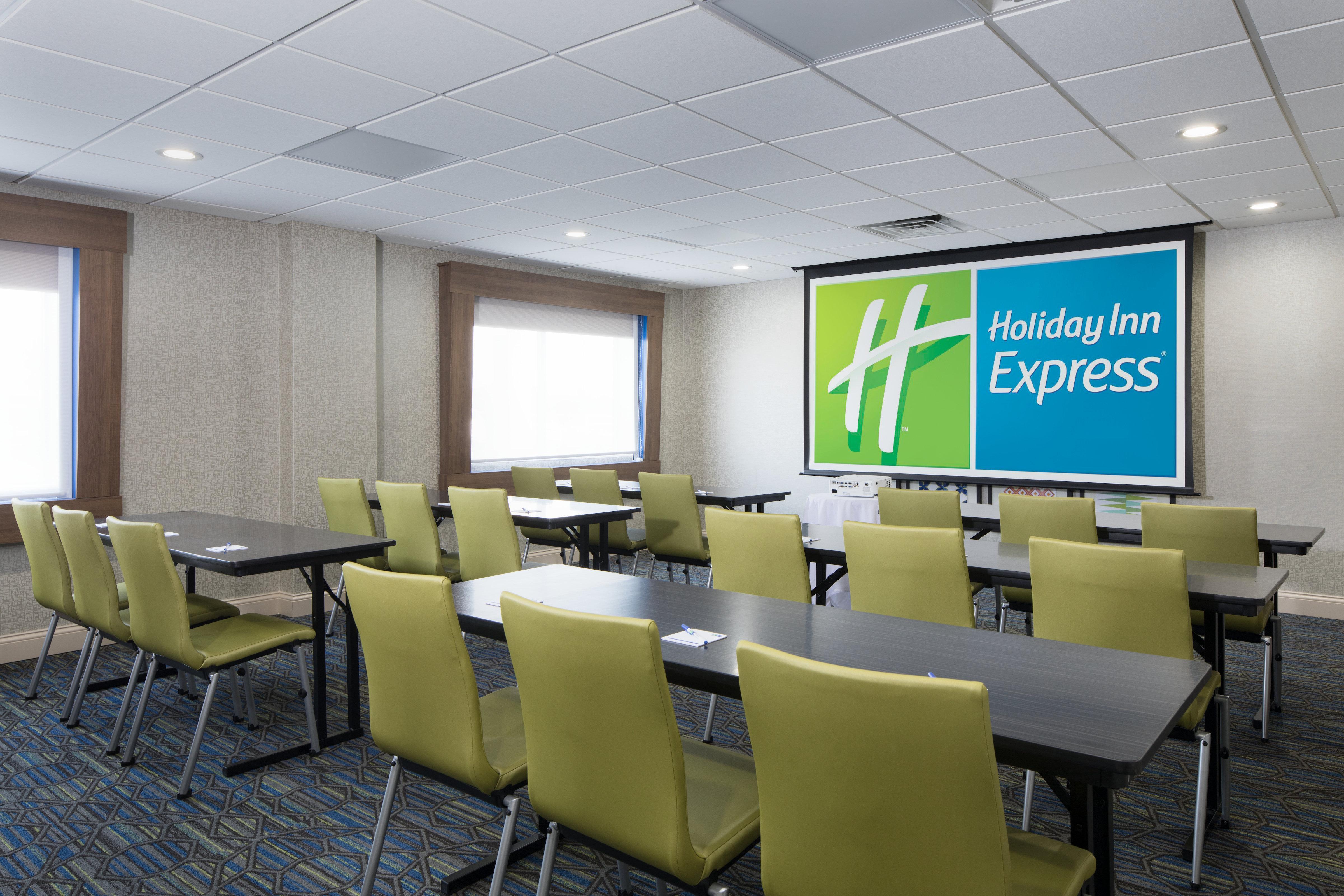 Holiday Inn Express Louisville Northeast, An Ihg Hotel Buitenkant foto