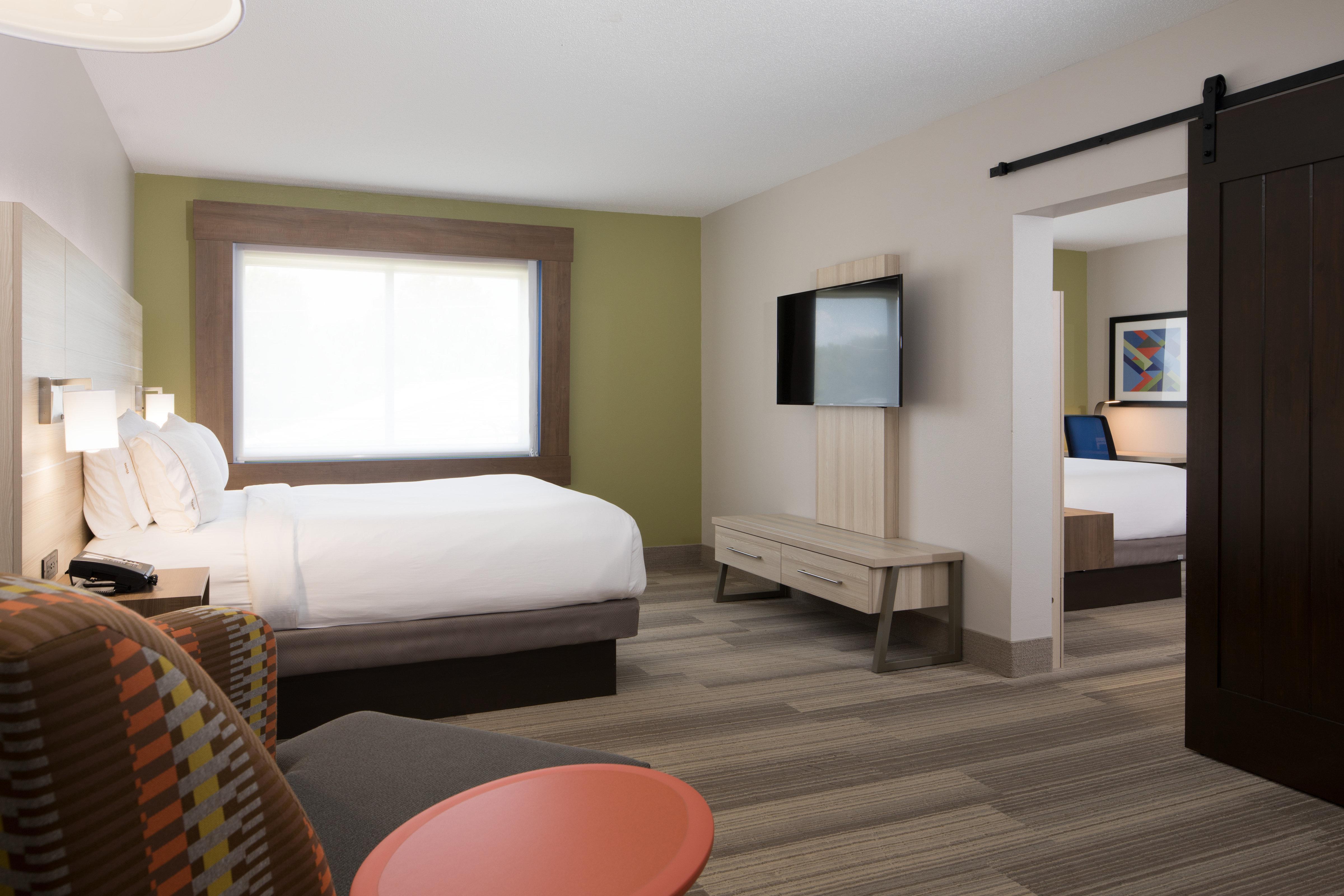 Holiday Inn Express Louisville Northeast, An Ihg Hotel Buitenkant foto